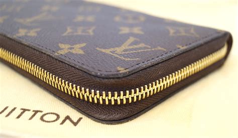 louis vuitton zippy wallet.